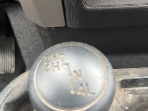 Used 2011 Ford F150 XLT w/ XLT Chrome Pkg image 21