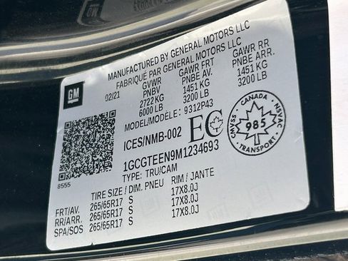 Used 2021 Chevrolet Colorado ZR2 w/ ZR2 Midnight Special Edition image 36