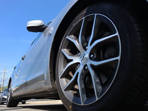 Used 2022 Acura ILX w/ Premium Package image 10