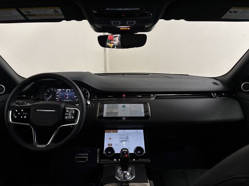 Used 2023 Land Rover Range Rover Evoque R-Dynamic S image 12