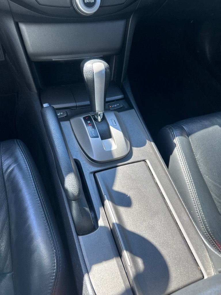 Used 2011 Honda Accord EX-L image 12