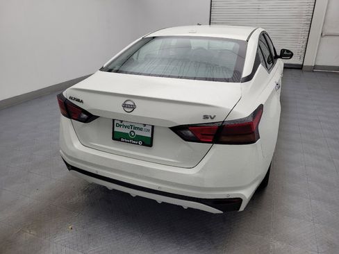 Used 2024 Nissan Altima 2.5 SV image 7