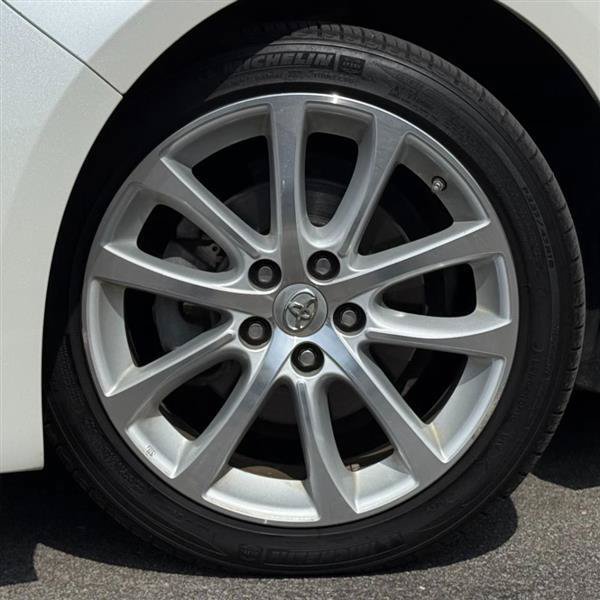 Used 2013 Toyota Avalon XLE Touring FWD image 20