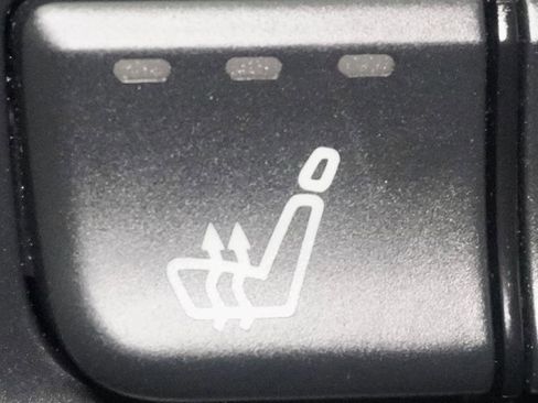 Used 2015 Mercedes-Benz CLA 250 image 20