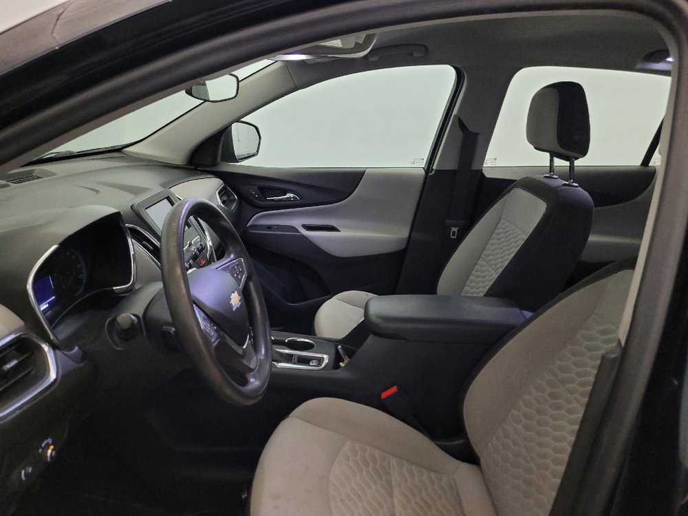 Used 2020 Chevrolet Equinox LS AWD/4WD image 17