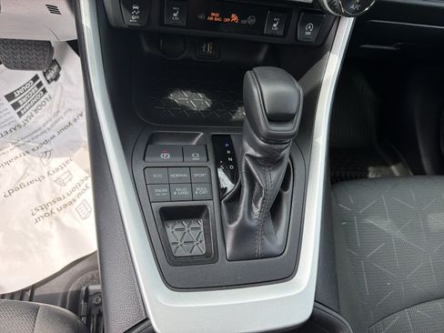 Used 2024 Toyota RAV4 XLE w/ Convenience Package AWD/4WD image 21