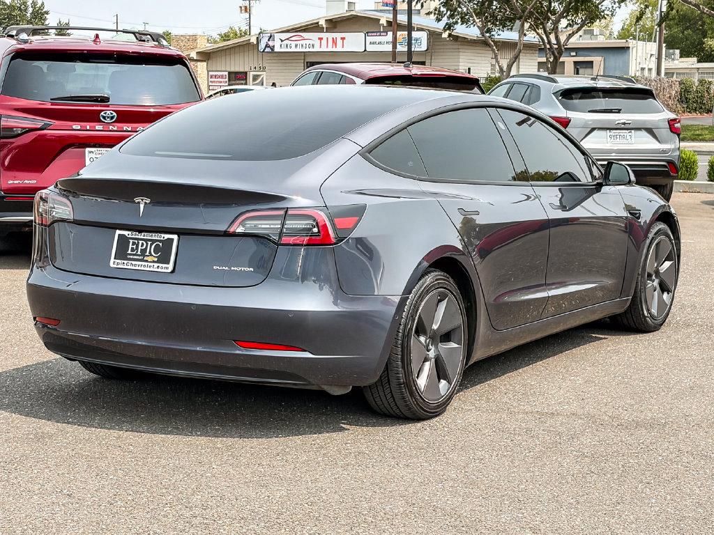 Used 2022 Tesla Model 3 Long Range AWD/4WD image 4