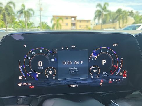 Used 2025 Chevrolet Suburban Premier w/ Sun And Tow Package RWD image 24