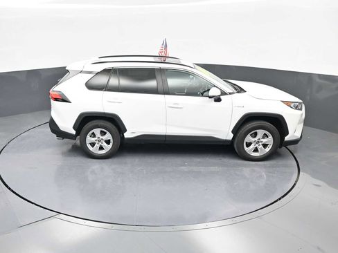 Used 2021 Toyota RAV4 XLE w/ Convenience Package image 34