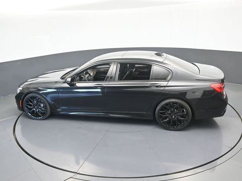 Used 2016 BMW 750i xDrive image 61