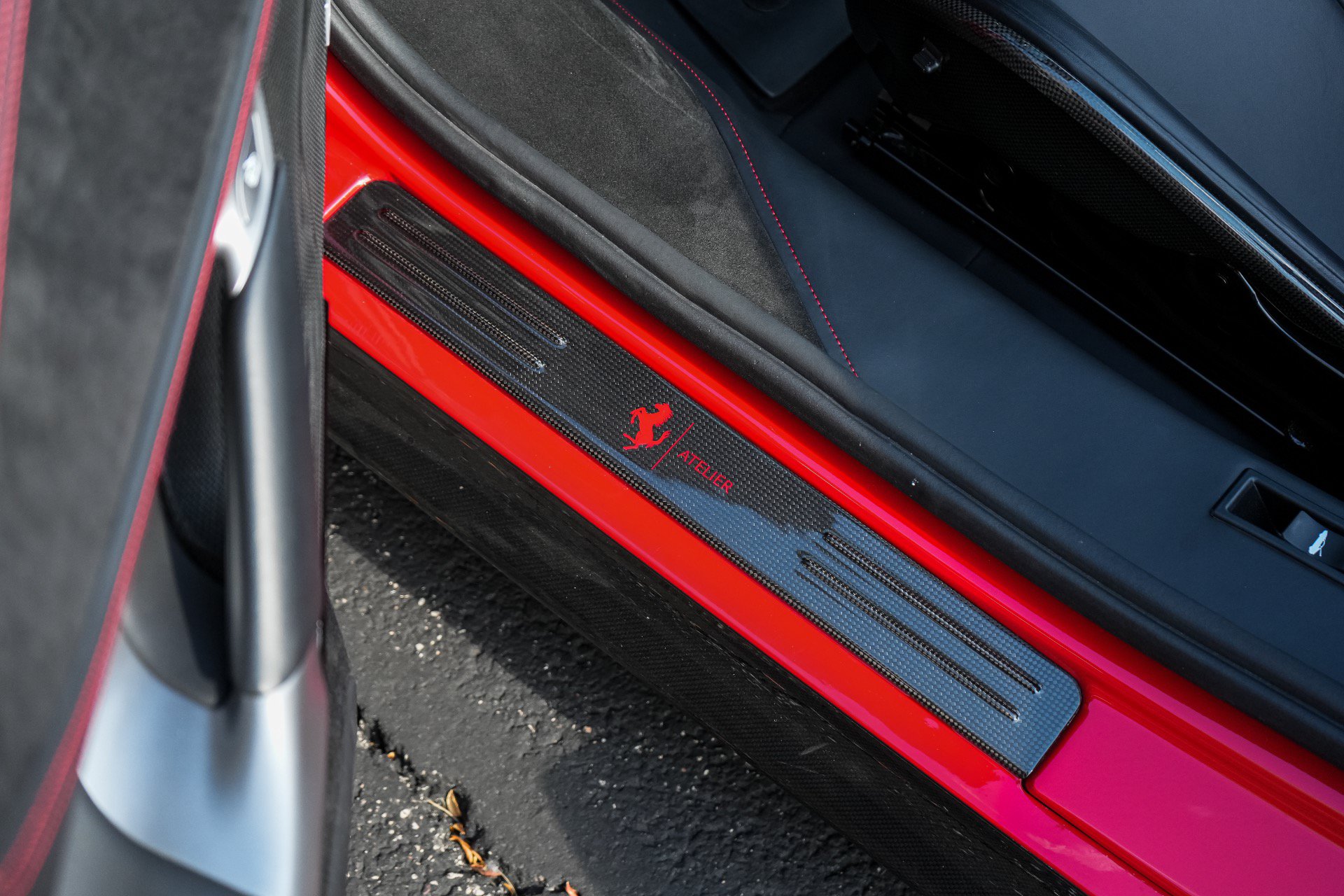 Used 2023 Ferrari SF90 Spider AWD/4WD image 22