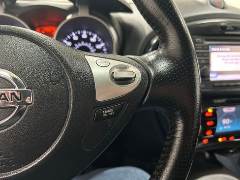 Used 2013 Nissan Juke SV image 23