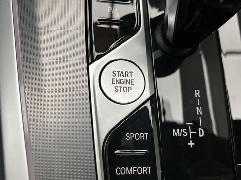 Used 2021 BMW X5 xDrive40i w/ Premium Package 2 image 21