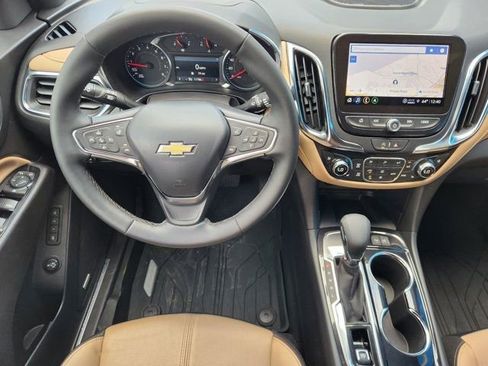 Used 2024 Chevrolet Equinox Premier image 30