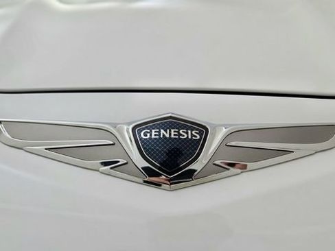 Used 2023 Genesis G70 2.0T w/ Sport Prestige Package image 16