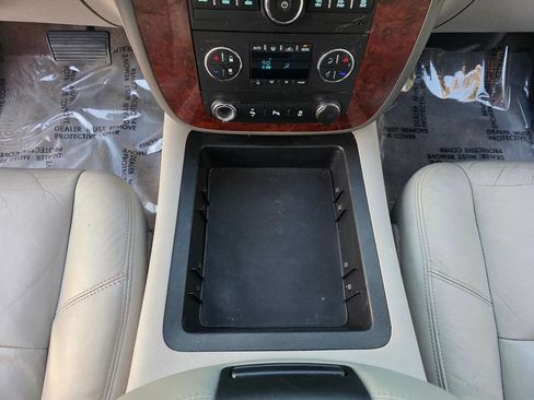 Used 2013 Chevrolet Tahoe LT w/ Texas Edition image 41