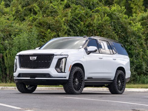 Used 2026 Cadillac Escalade Platinum Sport w/ LPO, ONYX Package AWD/4WD image 48