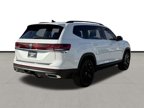 New 2026 Volkswagen Atlas SE image 5