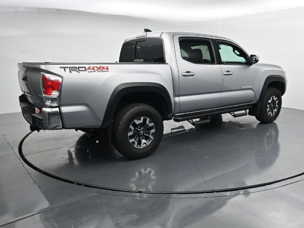 Used 2021 Toyota Tacoma TRD Off-Road AWD/4WD image 8