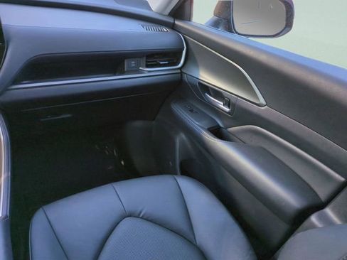 Used 2024 Toyota Grand Highlander XLE image 17