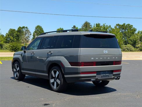 Used 2025 Hyundai Santa Fe Limited FWD image 3