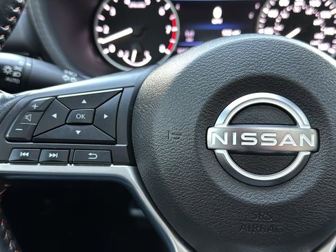 Used 2024 Nissan Sentra SR w/ SR Premium Package image 21