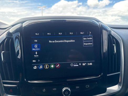 Used 2023 Chevrolet Traverse LT FWD image 43