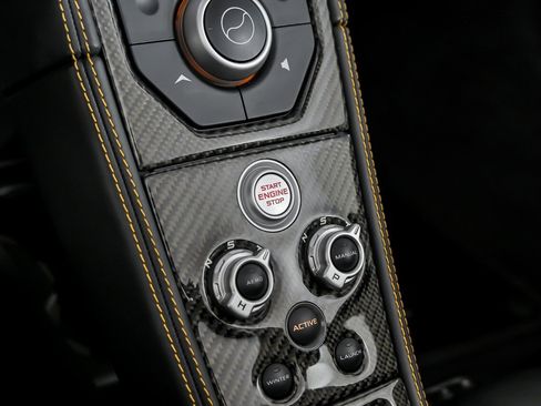 Used 2013 McLaren MP4-12C Spider RWD image 34