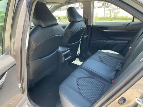Used 2024 Toyota Camry SE FWD image 16
