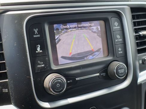 Used 2021 RAM 1500 Classic SLT RWD image 4