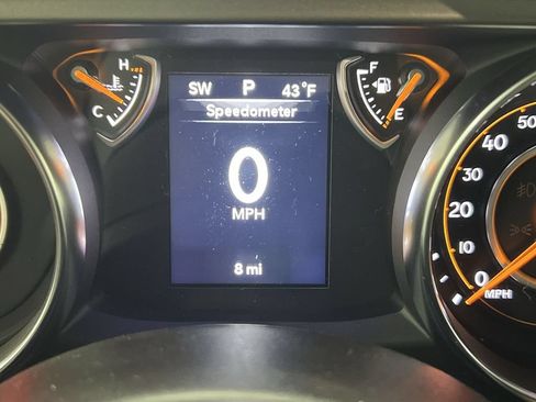 Used 2023 Jeep Gladiator Sport AWD/4WD image 12
