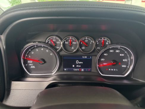 Used 2020 Chevrolet Silverado 1500 LTZ AWD/4WD image 5