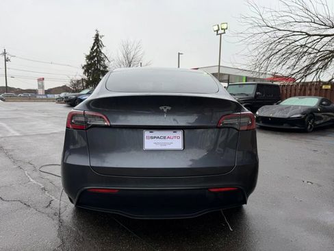 Used 2023 Tesla Model Y 2WD image 6