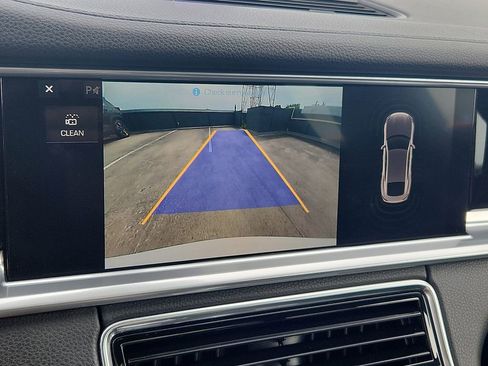 Used 2019 Porsche Panamera 4 image 18