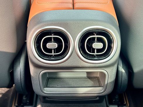 Certified 2023 Mercedes-Benz GLC 300 4MATIC image 22