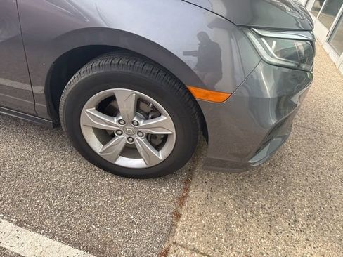 Used 2019 Honda Odyssey EX-L image 3