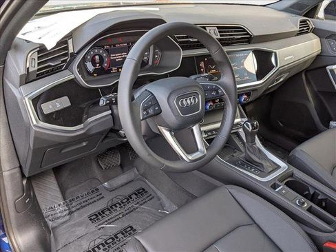 New 2025 Audi Q3 2.0T Premium image 3