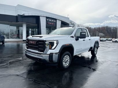 New 2026 GMC Sierra 2500 Pro w/ 1SA Pro Safety Plus Package