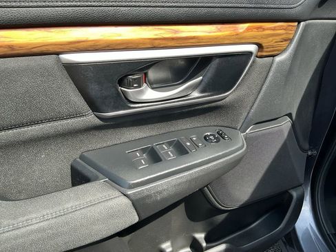 Used 2018 Honda CR-V EX image 16