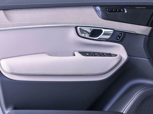 New 2026 Volvo XC90 B6 Plus w/ Protection Package Premier AWD/4WD image 7