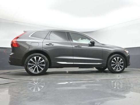 Used 2023 Volvo XC60 B5 Plus w/ Climate Package AWD/4WD image 17