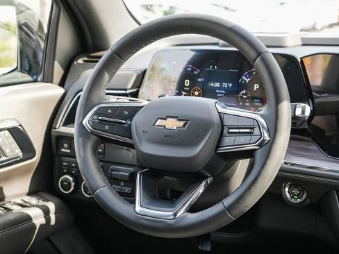 New 2026 Chevrolet Suburban LT w/ Comfort Package AWD/4WD image 15