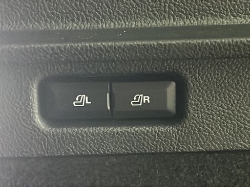 Used 2022 Lincoln Corsair Reserve w/ Equipment Group 201A AWD/4WD image 29