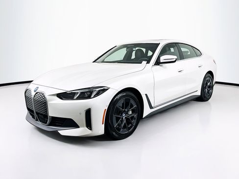 Used 2025 BMW i4 xDrive40i AWD/4WD image 3
