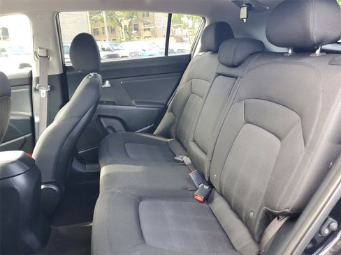 Used 2013 Kia Sportage LX w/ Convenience Pkg image 9