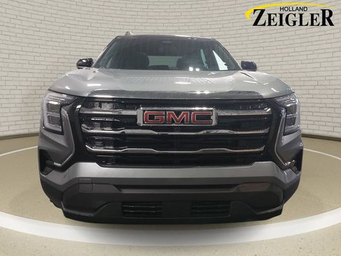 New 2026 GMC Terrain Elevation w/ Elevation Premium Package AWD/4WD image 2