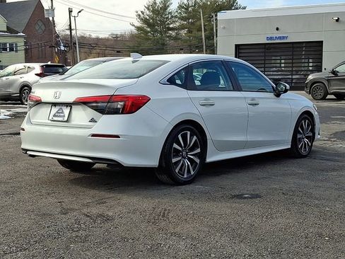 Certified 2022 Honda Civic EX image 6