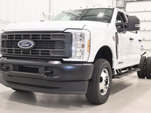 New 2026 Ford F350 XL w/ Snow Plow Prep Package image 4