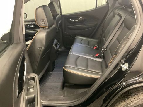 Used 2022 GMC Terrain AT4 w/ Infotainment Package II image 32