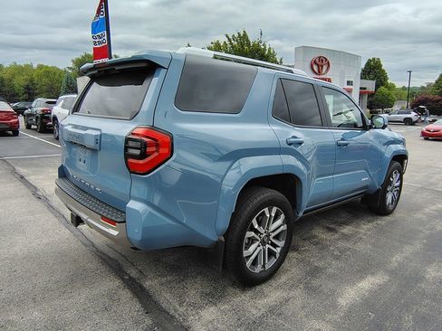 Used 2025 Toyota 4Runner Limited w/ Tow Technology Package AWD/4WD image 4